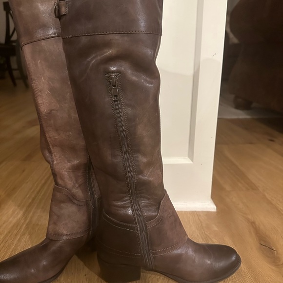 BRAND NEW ARTURO CHIANG LEATHER BOOTS SIZE 6 1/2 - Picture 3 of 4